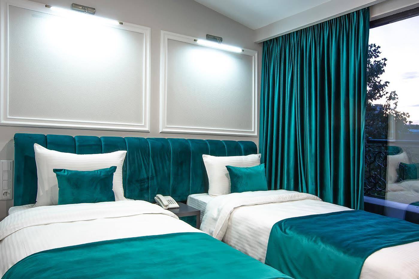 Royal Inn Tbiliszi Kültér fotó