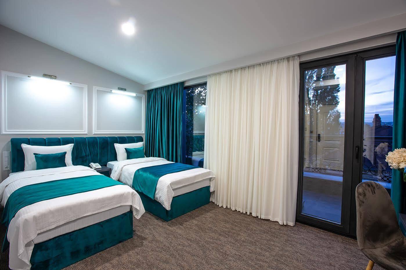 Royal Inn Tbiliszi Kültér fotó