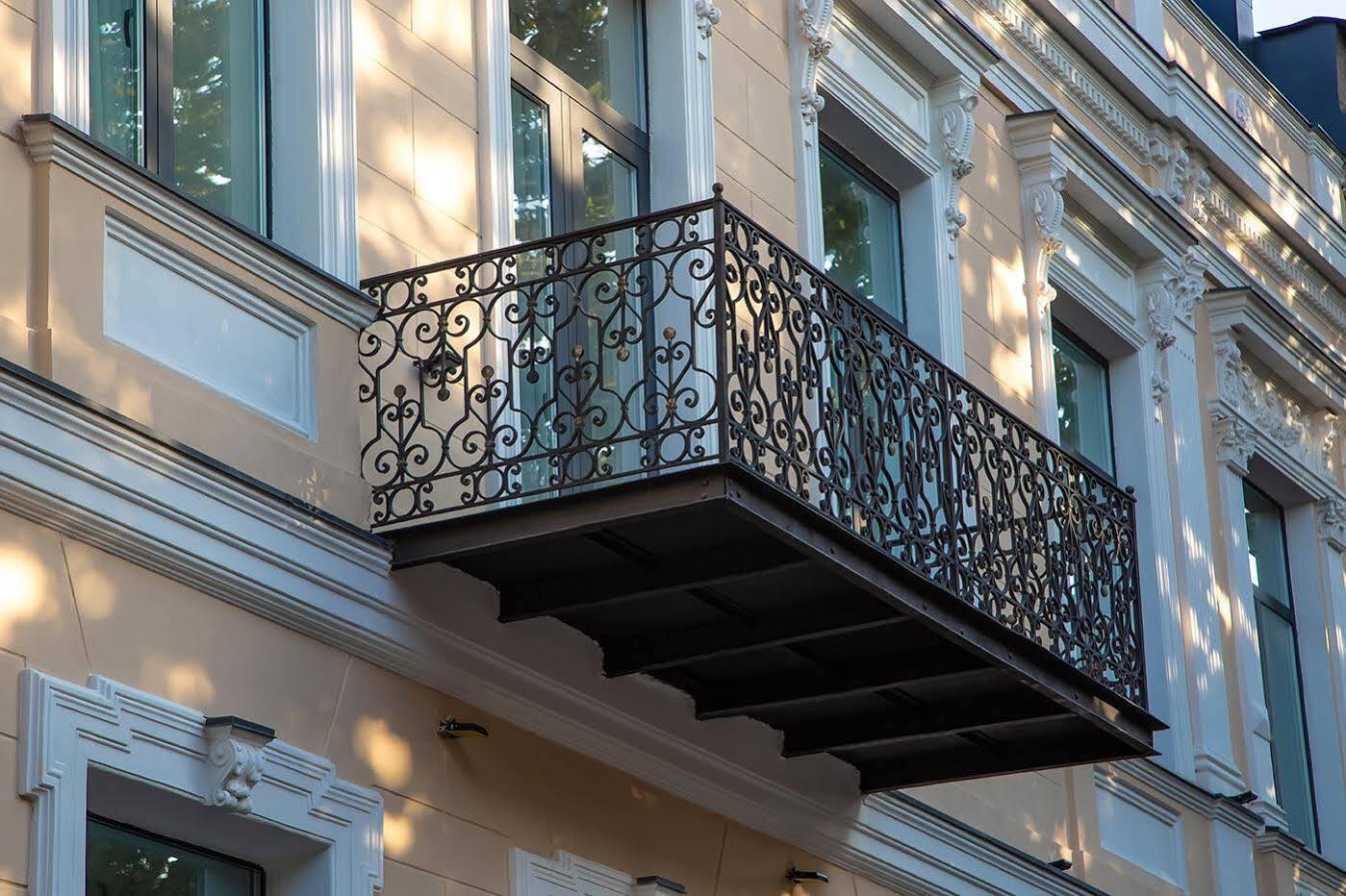 Royal Inn Tbiliszi Kültér fotó