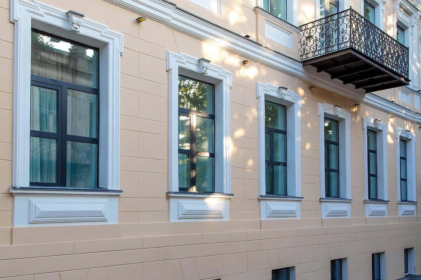Royal Inn Tbiliszi Kültér fotó