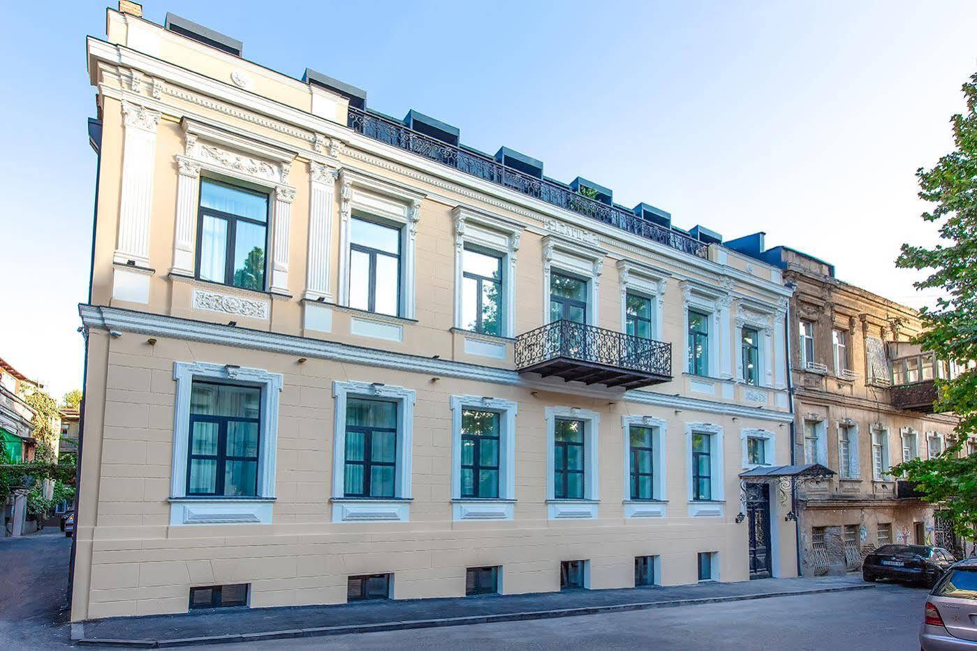 Royal Inn Tbiliszi Kültér fotó
